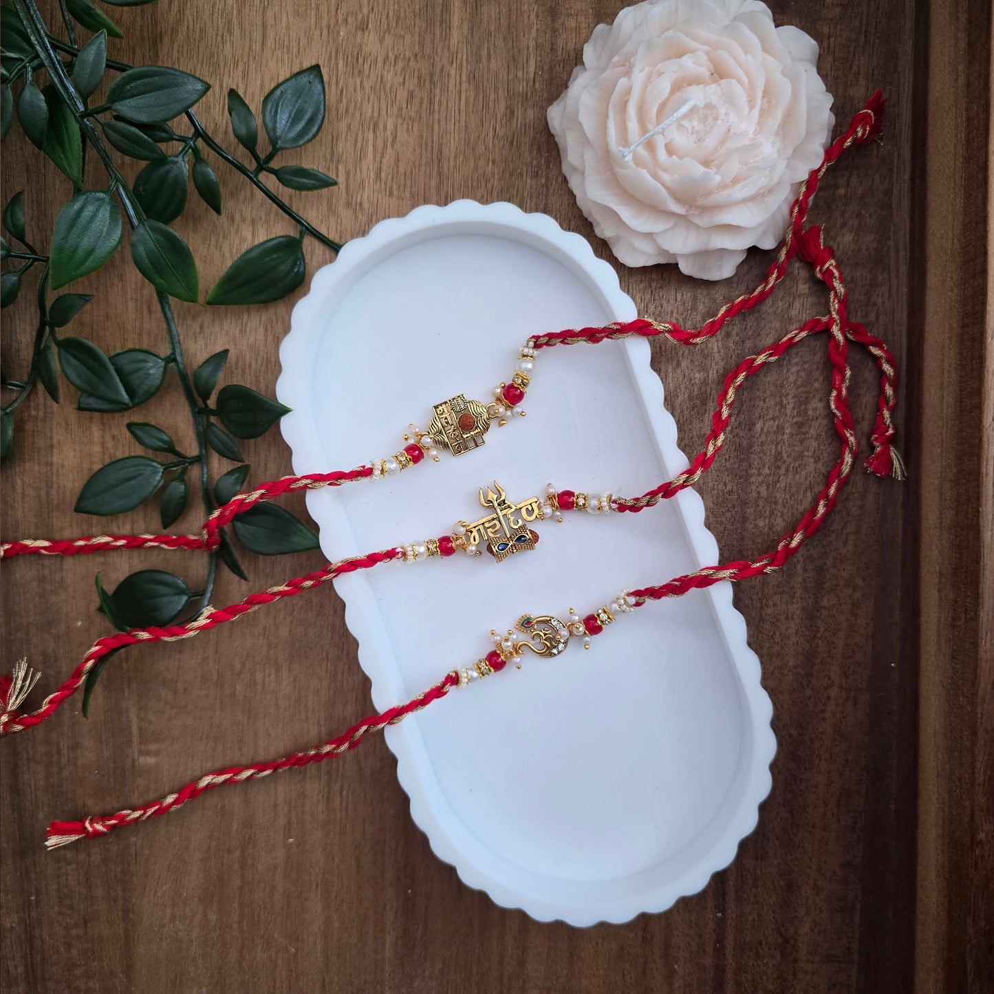 Single red thread traditional rakhi